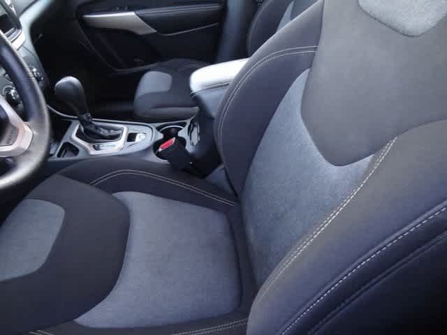 Thumbnail: 2017 Jeep Cherokee - 7