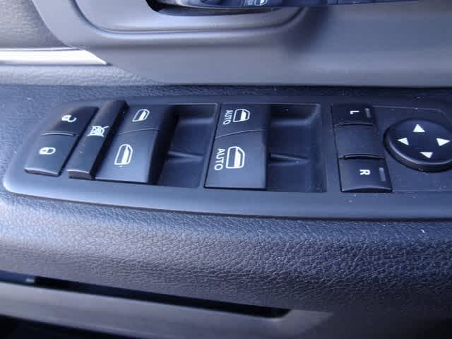 Thumbnail: 2022 RAM 1500 Classic - 14