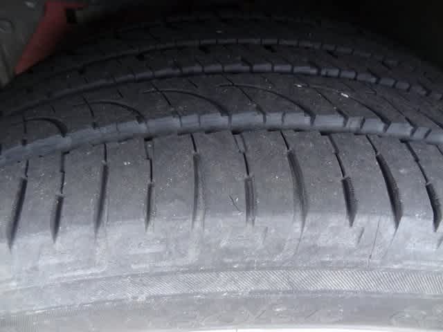 Thumbnail: 2012 Ford Explorer - 15