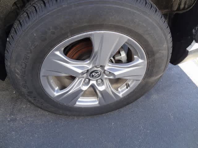 Thumbnail: 2025 Toyota RAV4 - 23