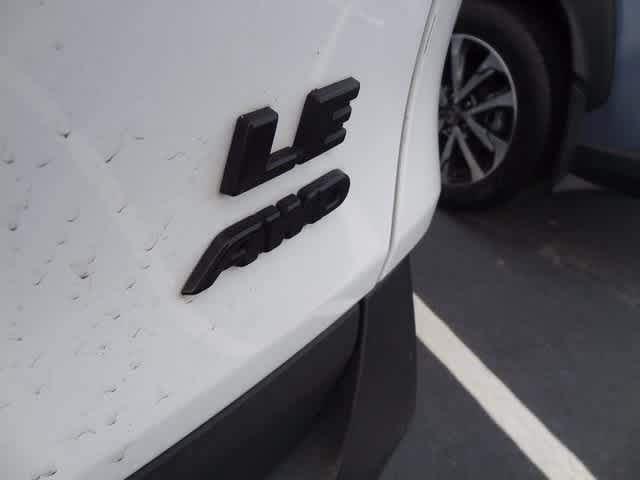 Thumbnail: 2022 Toyota RAV4 - 18