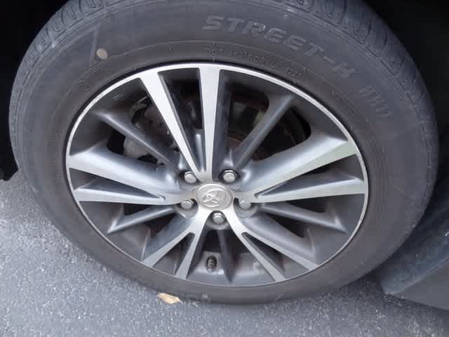 Thumbnail: 2018 Toyota Corolla - 12