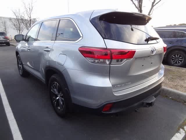 Thumbnail: 2019 Toyota Highlander - 8