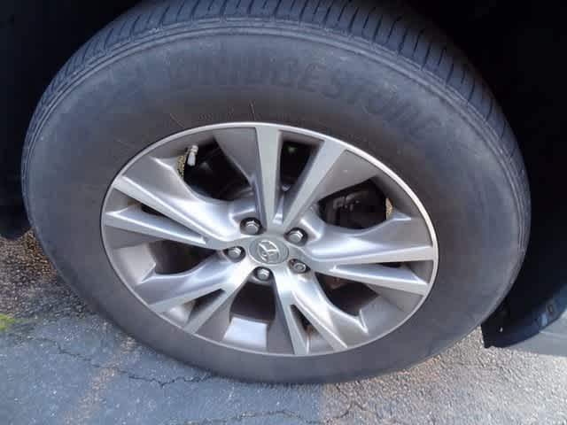 Thumbnail: 2015 Toyota Highlander - 13