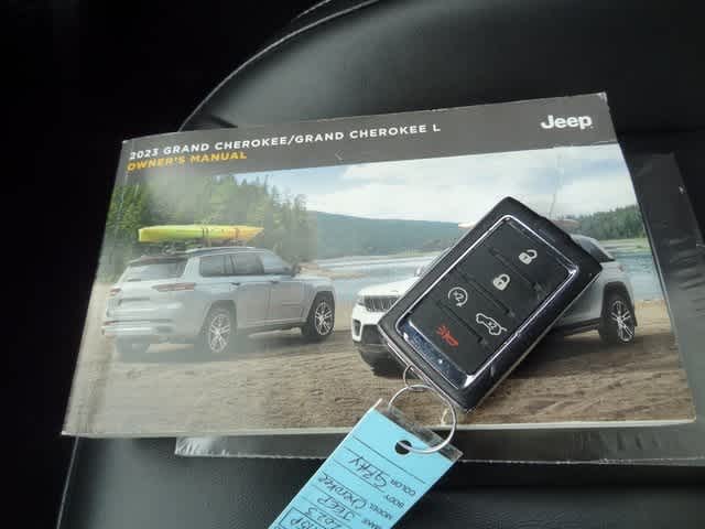 Thumbnail: 2023 Jeep Grand Cherokee - 43