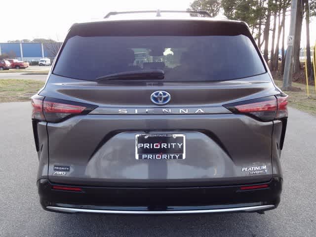 Thumbnail: 2023 Toyota Sienna - 7
