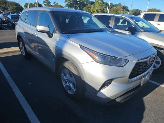 Thumbnail: 2024 Toyota Highlander - 4