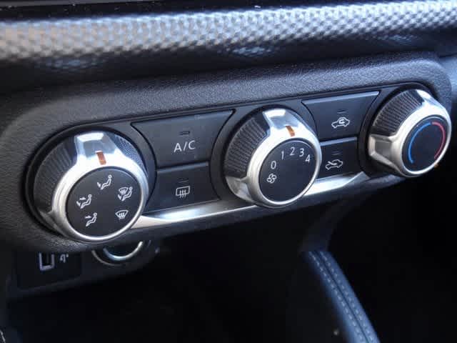 Thumbnail: 2019 Nissan Kicks - 14