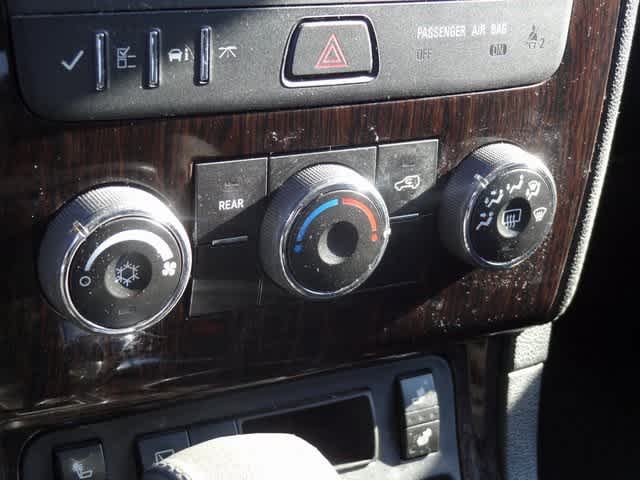 Thumbnail: 2015 Chevrolet Traverse - 15