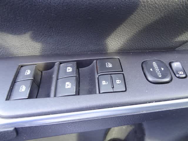 Thumbnail: 2015 Toyota Camry - 8