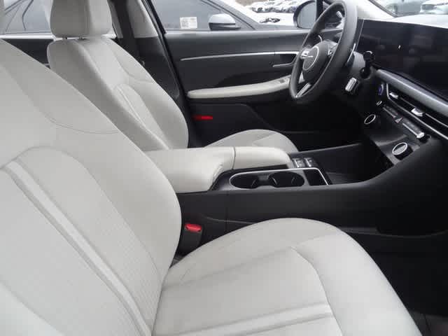 Thumbnail: 2024 Hyundai Sonata - 8