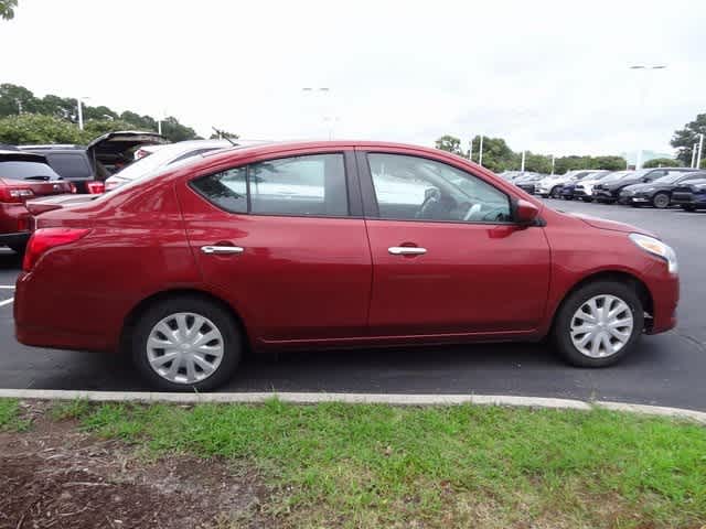 Thumbnail: 2018 Nissan Versa - 6