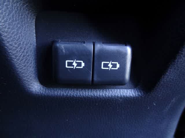 Thumbnail: 2024 Toyota RAV4 - 10
