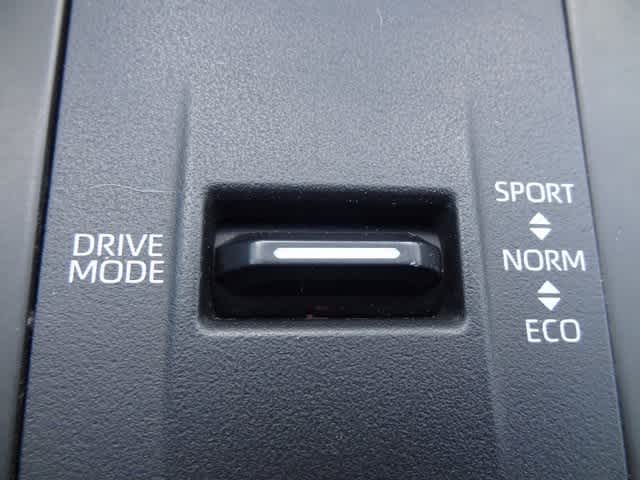 Thumbnail: 2023 Toyota Highlander - 37