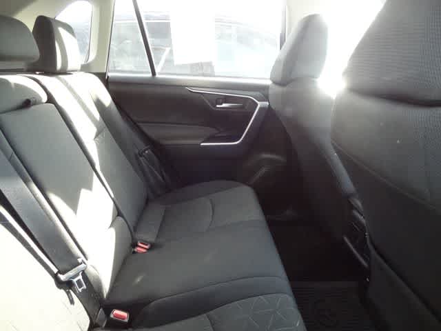 Thumbnail: 2021 Toyota RAV4 - 10