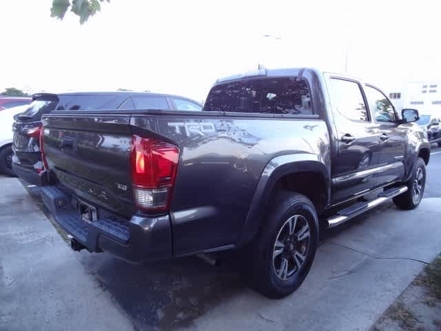 Thumbnail: 2017 Toyota Tacoma - 8