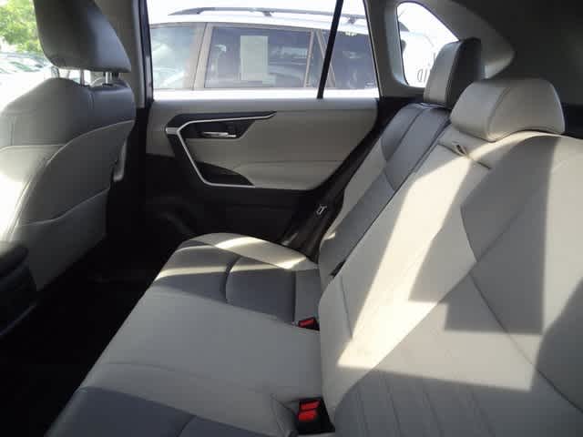 Thumbnail: 2019 Toyota RAV4 - 7