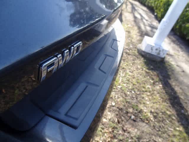 Thumbnail: 2015 Chevrolet Traverse - 8