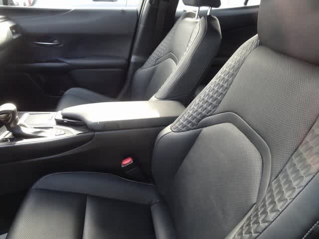 Thumbnail: 2021 Lexus UX - 8