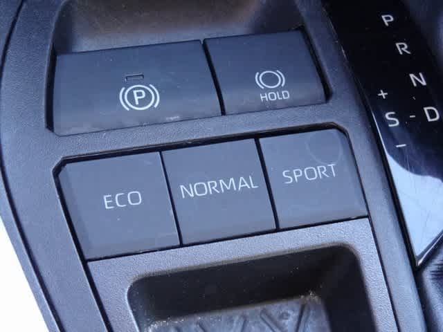 Thumbnail: 2023 Toyota RAV4 - 16