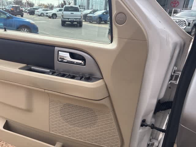 Thumbnail: 2016 Ford Expedition - 4