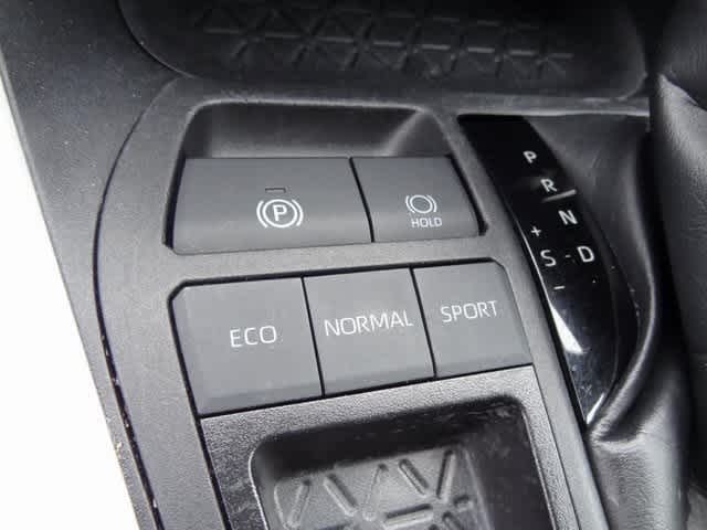 Thumbnail: 2024 Toyota RAV4 - 16