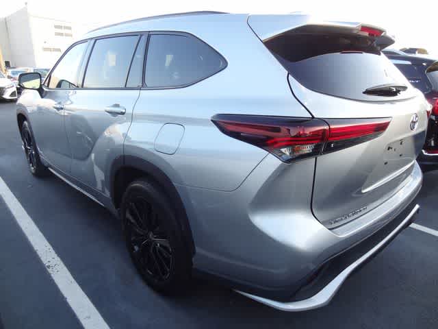 Thumbnail: 2025 Toyota Highlander - 7