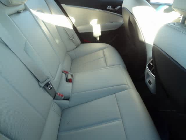 Thumbnail: 2024 Genesis G70 - 10