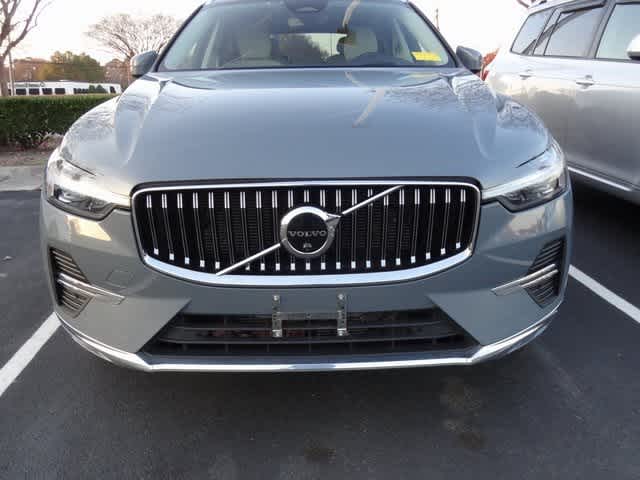 Thumbnail: 2022 Volvo XC60 - 2