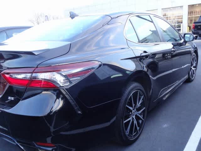 Thumbnail: 2021 Toyota Camry - 3