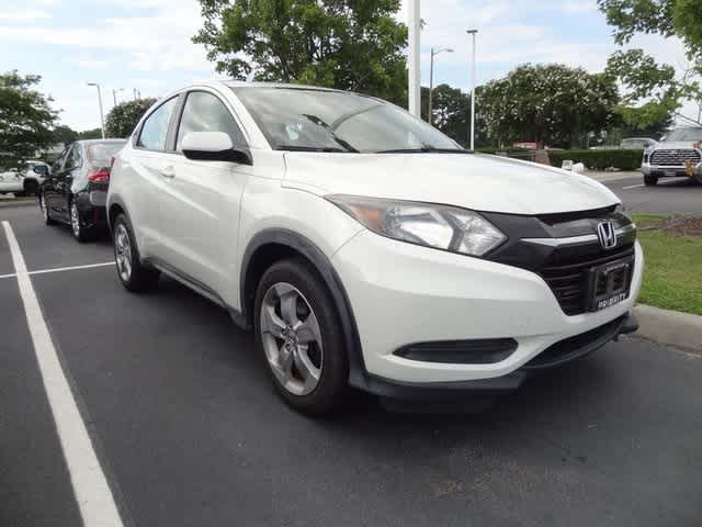 Thumbnail: 2016 Honda HR-V - 3