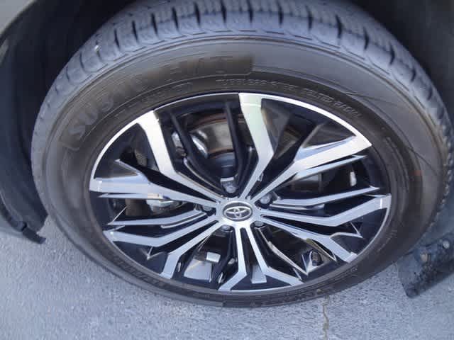 Thumbnail: 2023 Toyota Crown - 15