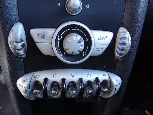 Thumbnail: 2010 MINI Cooper - 13