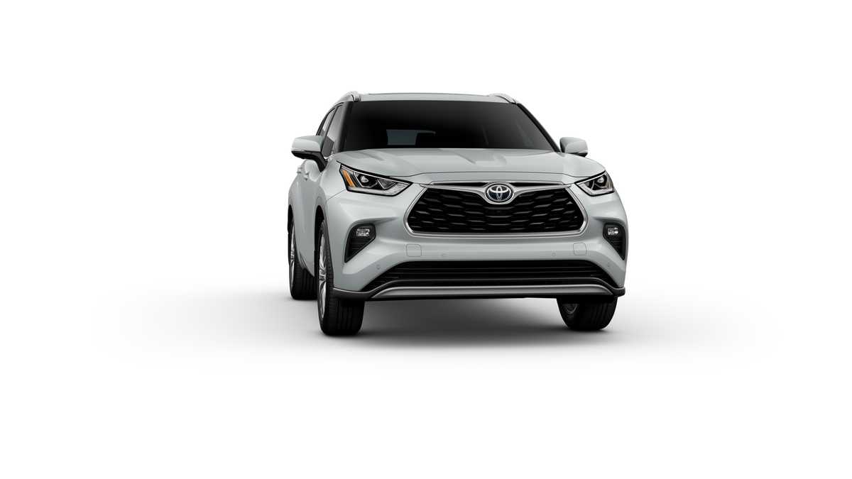 Thumbnail: 2025 Toyota Highlander - 16
