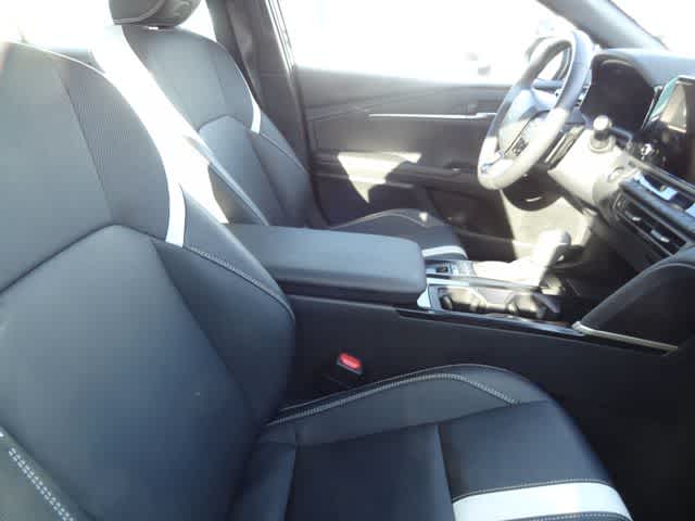 Thumbnail: 2025 Toyota Camry - 8