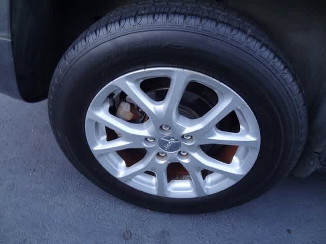 Thumbnail: 2017 Jeep Cherokee - 21