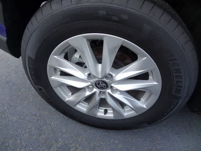 Thumbnail: 2025 Toyota Corolla Cross - 26