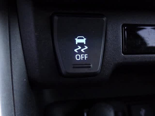 Thumbnail: 2022 Toyota RAV4 - 27