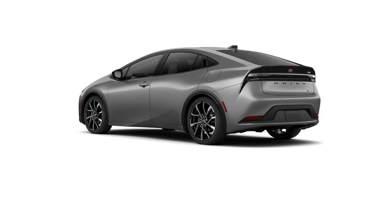 Thumbnail: 2025 Toyota Prius - 6