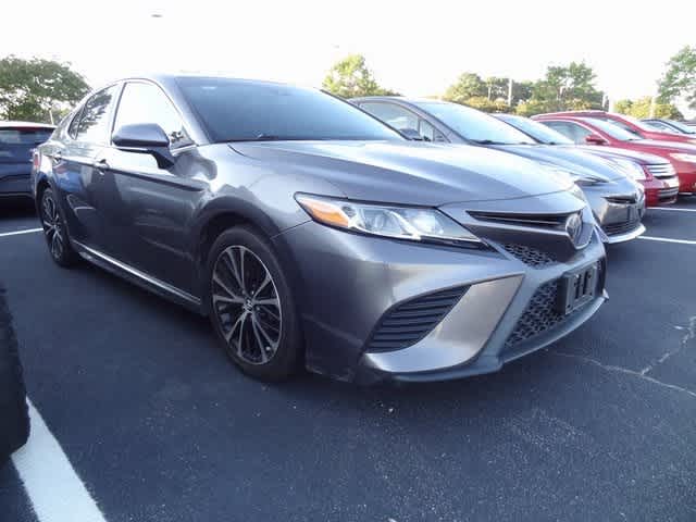 Thumbnail: 2018 Toyota Camry - 3