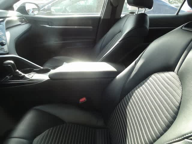 Thumbnail: 2020 Toyota Camry - 6