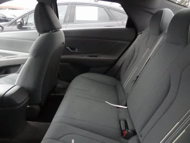 Thumbnail: 2023 Hyundai Elantra - 8