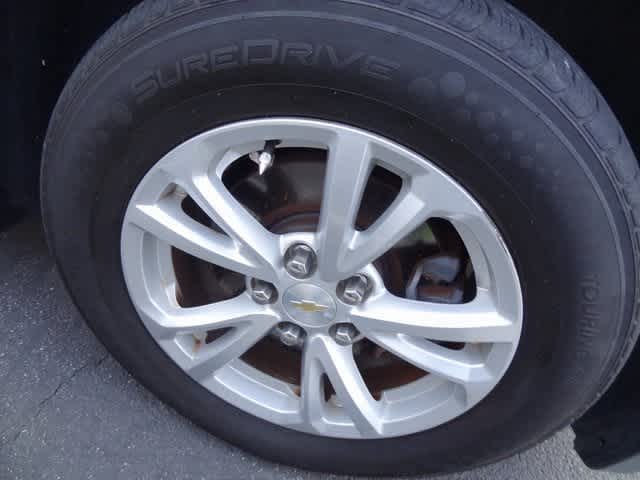 Thumbnail: 2017 Chevrolet Equinox - 16