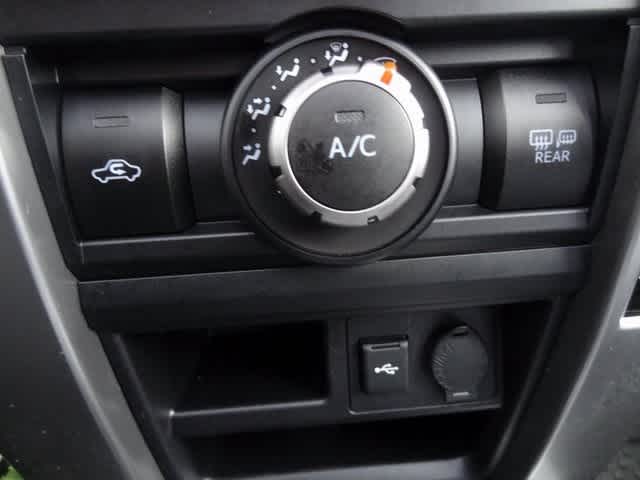 Thumbnail: 2022 Toyota 4Runner - 32