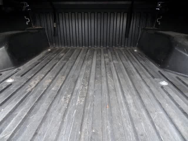 Thumbnail: 2016 Toyota Tacoma - 19