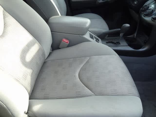 Thumbnail: 2012 Toyota RAV4 - 19