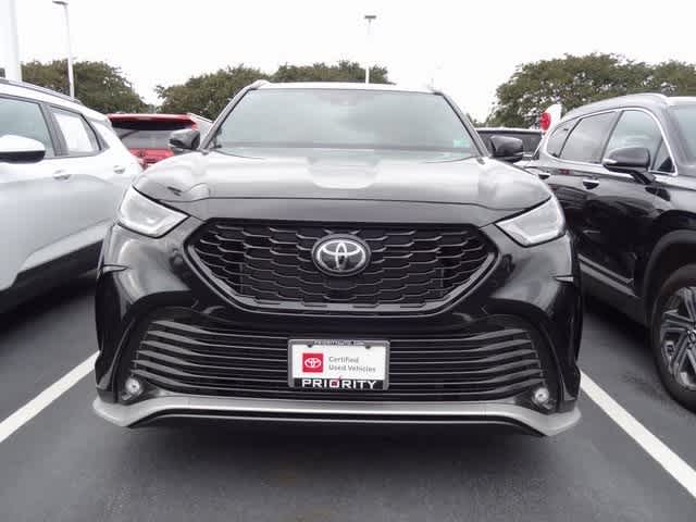 Thumbnail: 2023 Toyota Highlander - 2