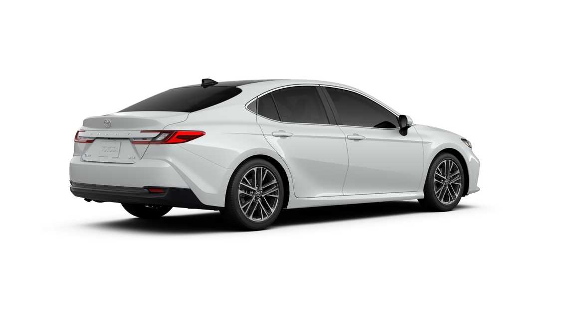 2025 Toyota Camry XLE 9