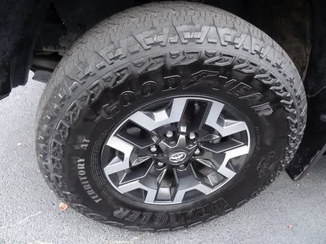 Thumbnail: 2023 Toyota Tacoma - 14