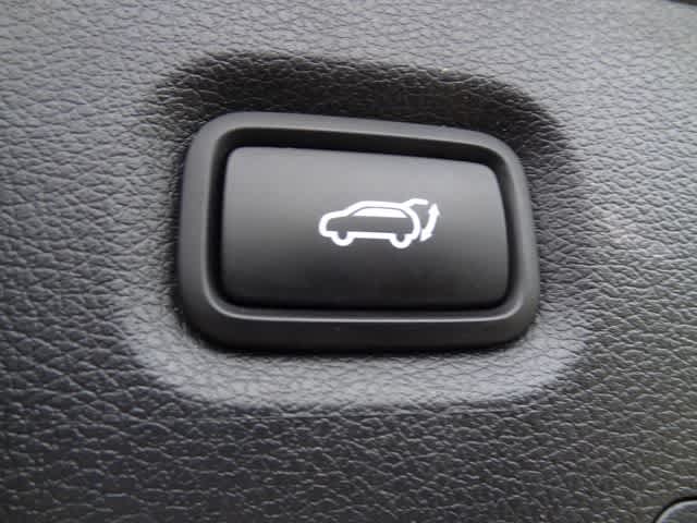 Thumbnail: 2023 Hyundai Santa Fe - 10